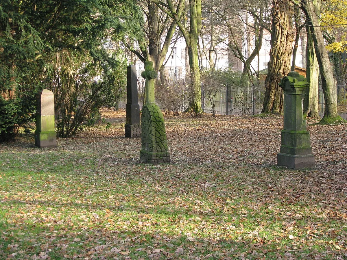 Stadtteilfriedhof Limmer alt